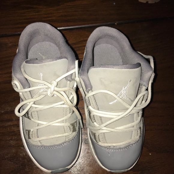 Toddler shoes size 9 - Picture 5 of 6